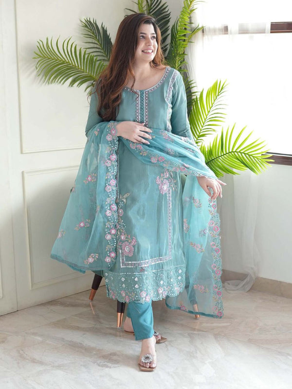 Blue Round Neck Kurta With Pant & Dupatta